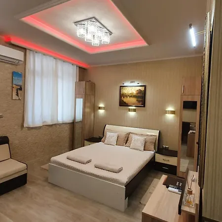 Deluxe Center
