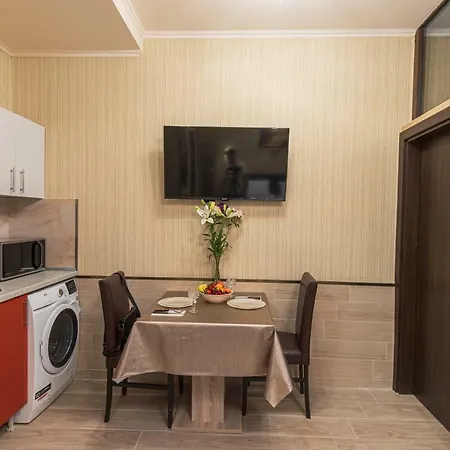 Deluxe Center Apartament Burgas City