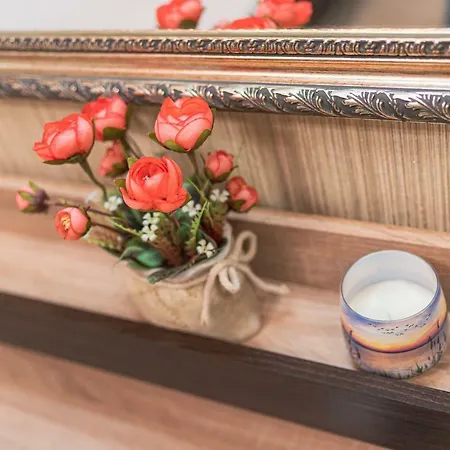 Deluxe Center * Бургас