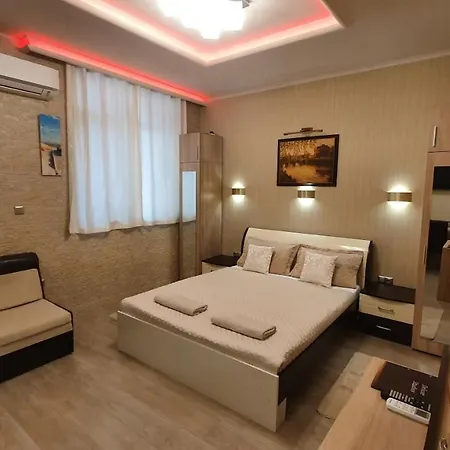 Deluxe Center Apartament Burgas City