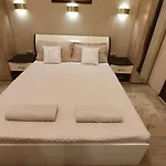 Deluxe Center Apartament