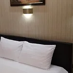 Deluxe Center Apartament
