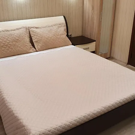 Deluxe Center * Burgas