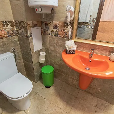 Deluxe Center Apartment *